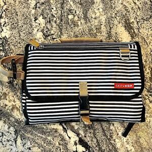 Skip Hop Pronto Diaper Clutch Changing Station Black White Stripes Baby Bag